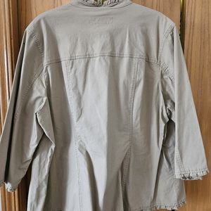 Plus size light weight jacket